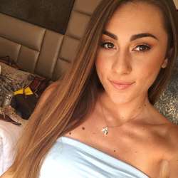 AliesaCherii's Chat & Dating Profile