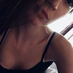 Amber00's Chat & Dating Profile