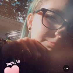 Callmelilmomma's Chat & Dating Profile