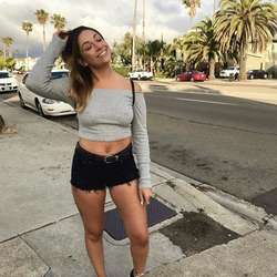 FemmeMiss's Chat & Dating Profile