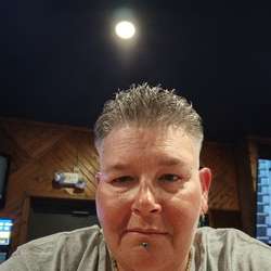 Femmlover26's Chat & Dating Profile