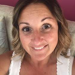 Frankie77's Chat & Dating Profile