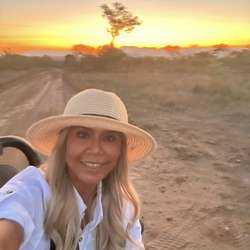GinaNuke's Chat & Dating Profile