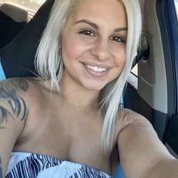 Gretchenynk's Chat & Dating Profile