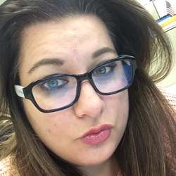 Kimberly77's Chat & Dating Profile