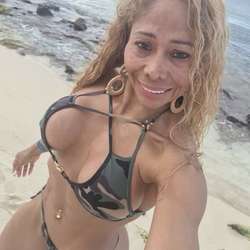 Lady's Chat & Dating Profile