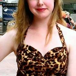 Louisa's Chat & Dating Profile