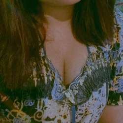 Nayann96's Chat & Dating Profile