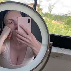 Rosemary11811's Chat & Dating Profile