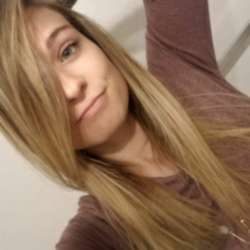 Sophia's Chat & Dating Profile