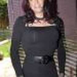 Teri's Chat & Dating Profile