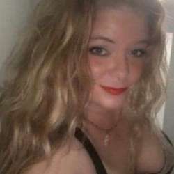 dancerplum's Chat & Dating Profile