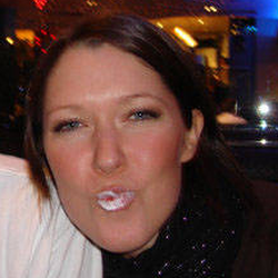 sarahb's Chat & Dating Profile