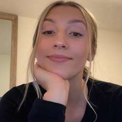 savannah23's Chat & Dating Profile